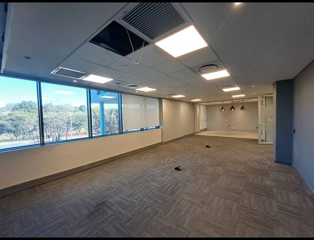 3,438M² OFFICE FOR SALE IN WAVERLEY